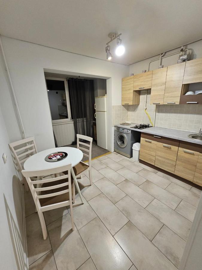 Apartment On Constantin Negruzzi Chisinau Ngoại thất bức ảnh