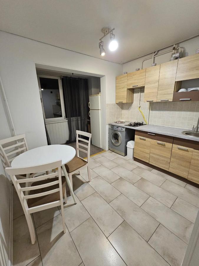 Apartment On Constantin Negruzzi Chisinau Ngoại thất bức ảnh